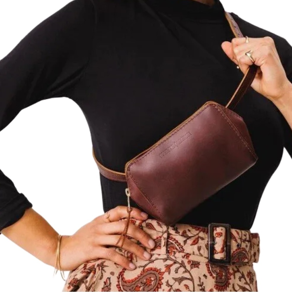 Women’s Brown Leather Belt Bag - Classic Crossbody Fanny Pack